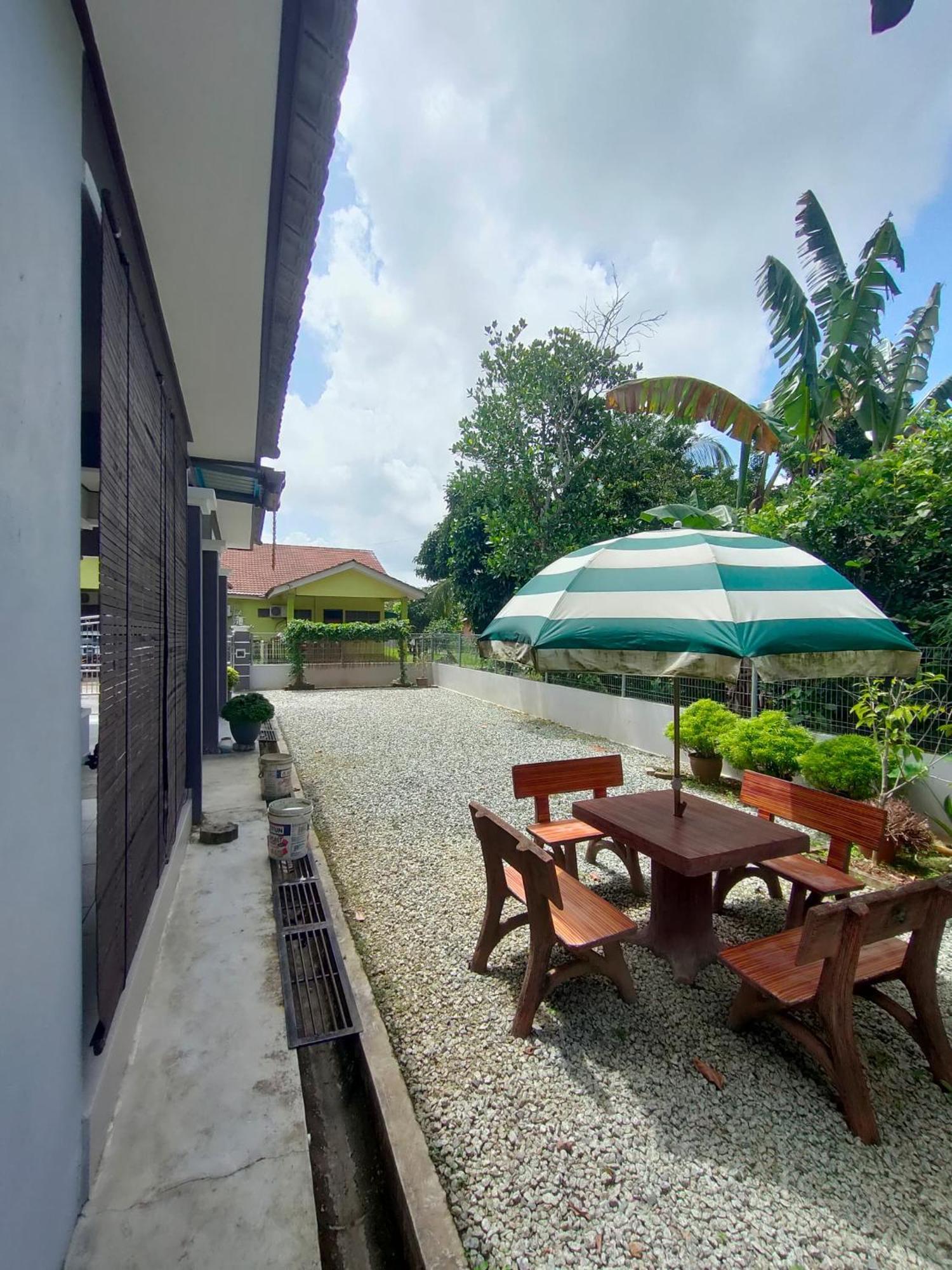 Zahani Homestay Kuala Terengganu Extérieur photo