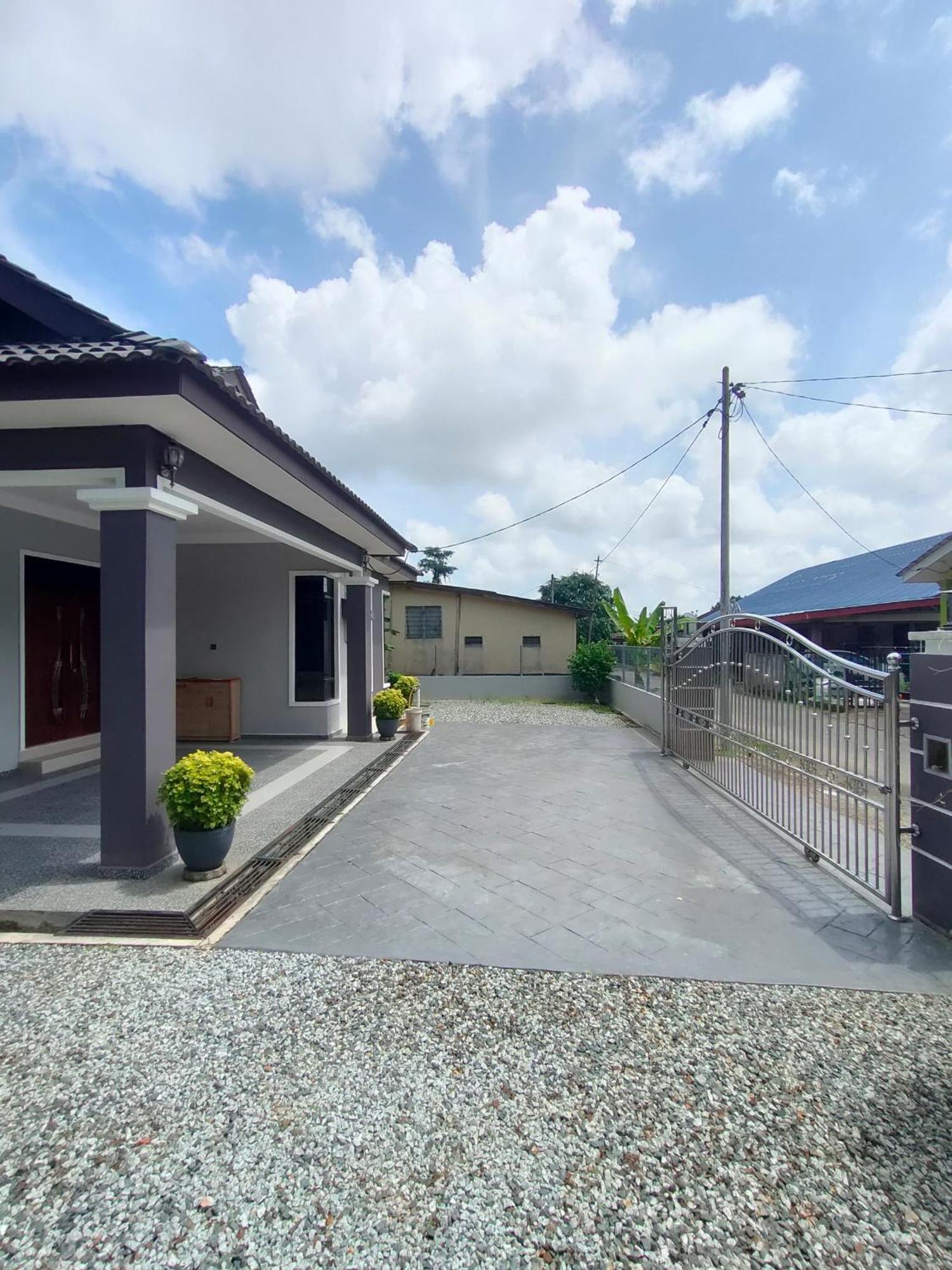 Zahani Homestay Kuala Terengganu Extérieur photo